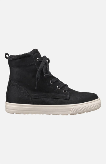 Sneaker i mjuk mockaimitation från Duffy