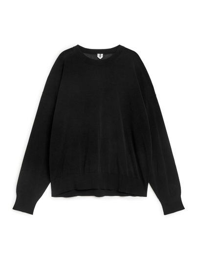 Fine-Knit Jumper - Black
