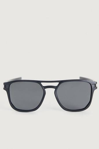 Oakley Solglasögon Latch Beta Svart