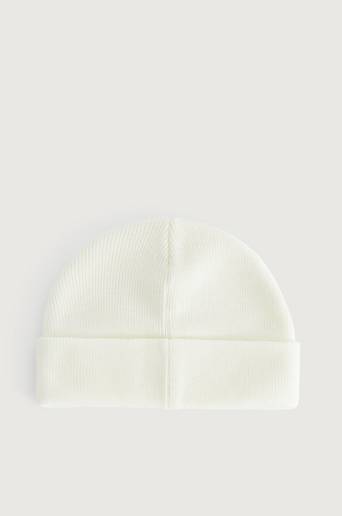 Studio Total Mössa Beanie Short Vit