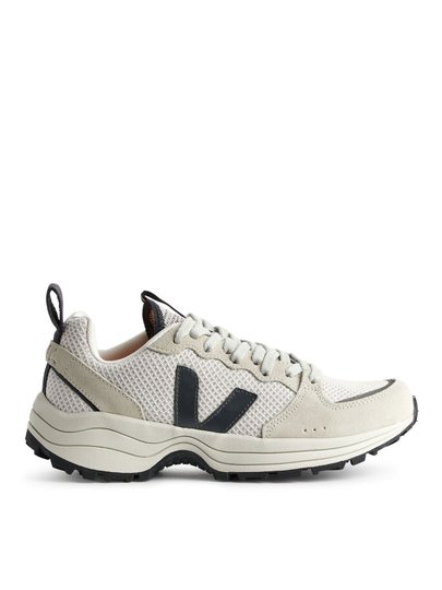 VEJA Venturi Trainers - Black