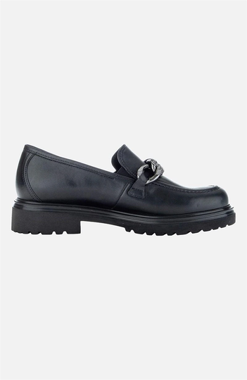 Klassisk skinnloafer med uppdaterad look