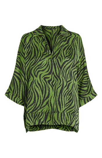 Amy's Stories Blus Zoè Grön Zebra