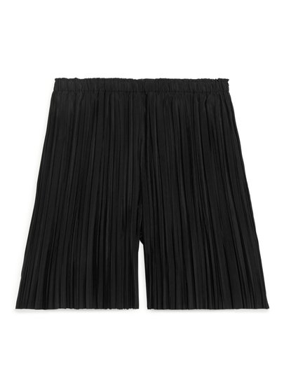 Pleated Shorts - Black