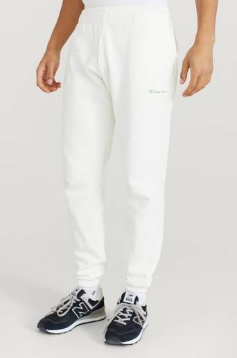 The Classy Issue Mjukisbyxor Relax Sweatpants Vit