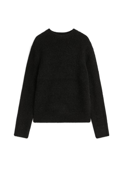 Crew-Neck Ribbed Jumper - Black