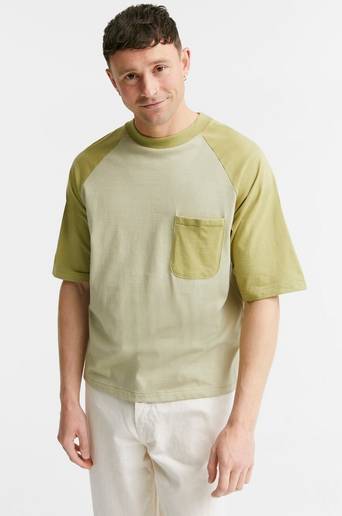 Levi's T-Shirt LMC SS Raglan Tee Porcini Grön