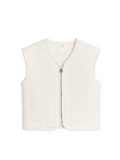 Pile Vest - White