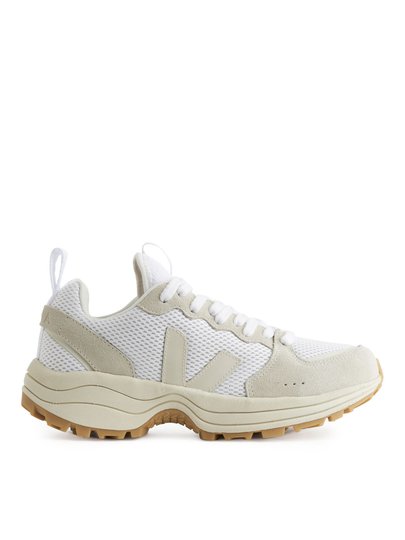 VEJA Venturi Trainers - White