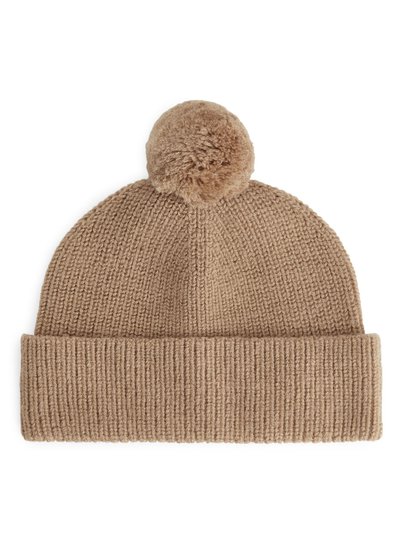 Pompom Alpaca Beanie - Beige