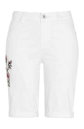 Cellbes Boyfriendshorts med brodyr Vit