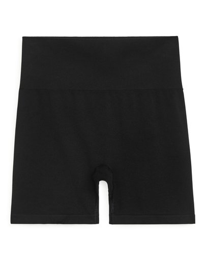 Seamless™ Yoga Shorts - Black