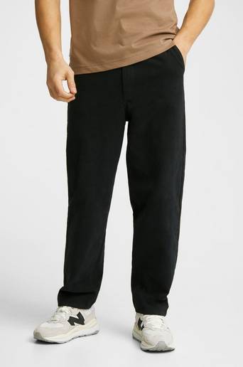 Studio Total Relaxed Chino Svart