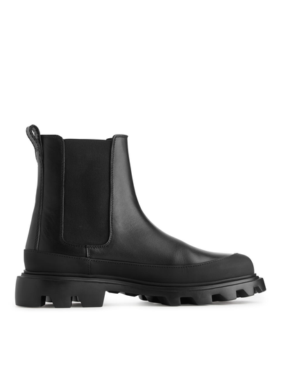 Chunky Mudguard Chelsea Boots - Black