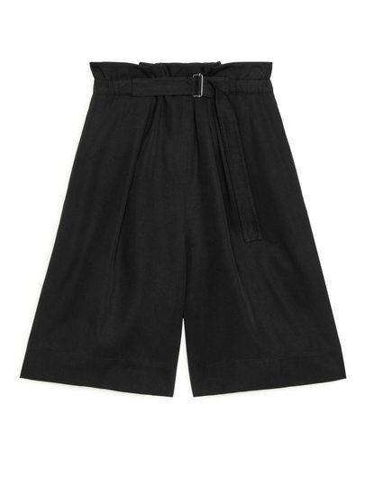 Belted Lyocell Shorts - Black