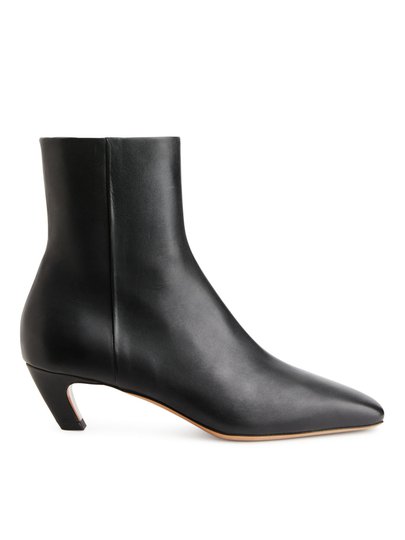Mid-Heel Leather Ankle Boots - Black
