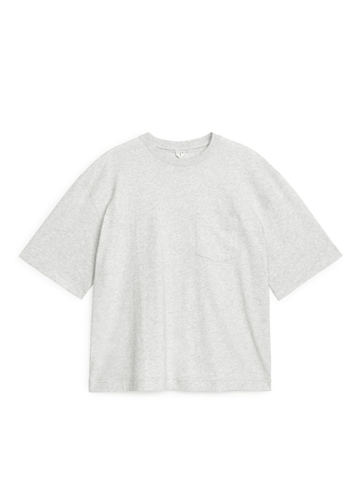 Lightweight Pocket-Detail T-Shirt - Grey